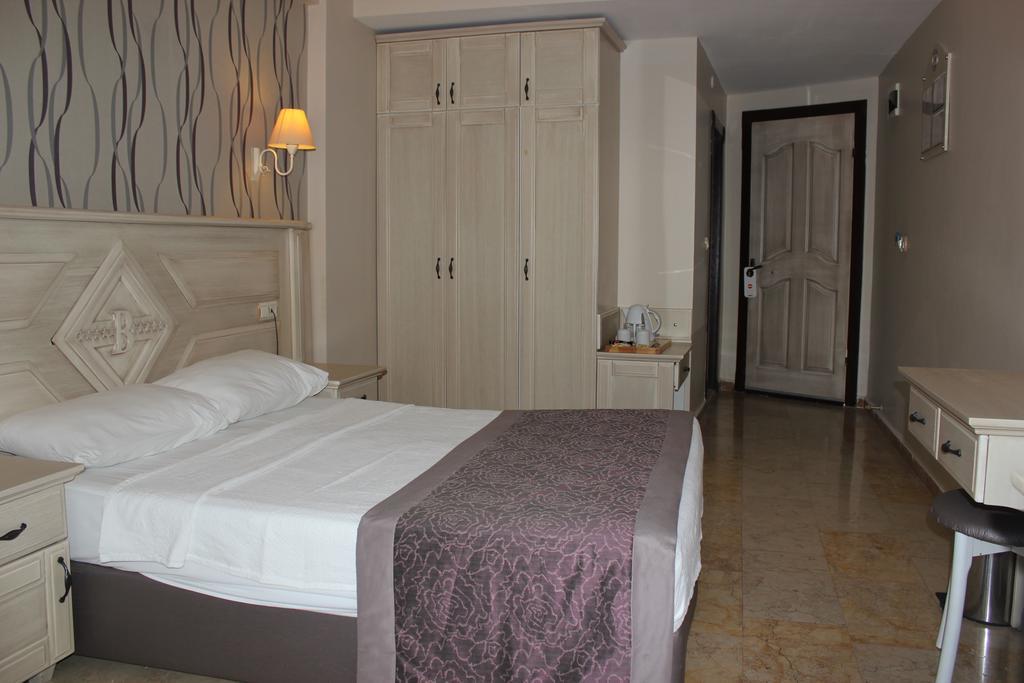 Bonjour Hotel มาร์มาริส ห้อง รูปภาพ