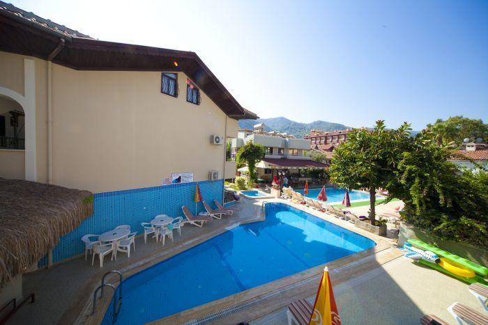Bonjour Hotel มาร์มาริส ภายนอก รูปภาพ
