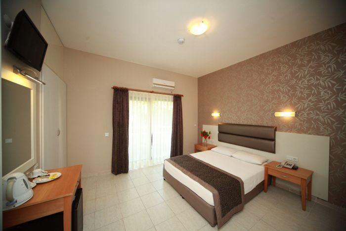 Bonjour Hotel มาร์มาริส ภายนอก รูปภาพ